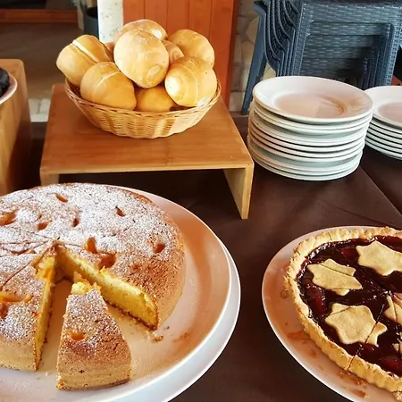 Charming House In With Shared Pool And Terrace