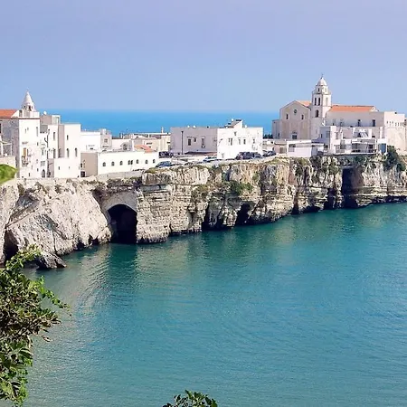 Дом отдыха Charming House In With Shared Pool And Terrace Вьесте