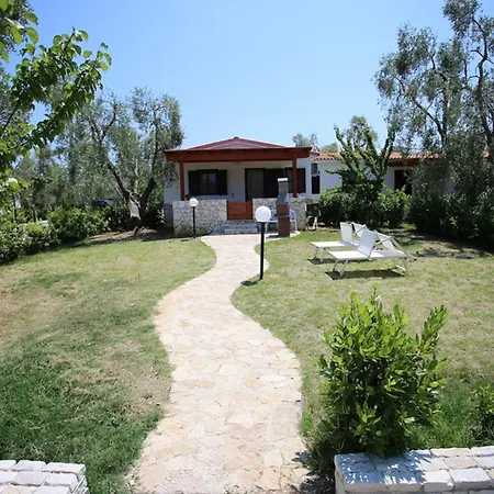 Charming House In With Shared Pool And Terrace * Vieste