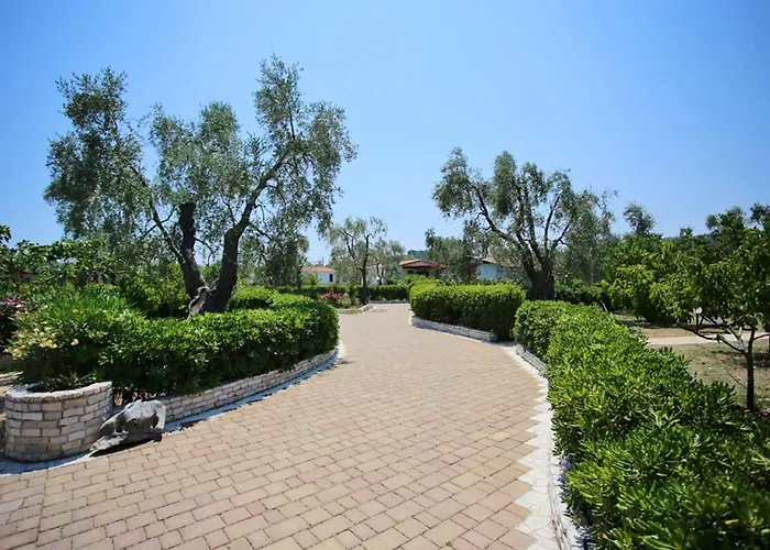 Charming House In With Shared Pool And Terrace Tatil Evi *