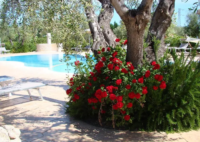 Charming House In With Shared Pool And Terrace Feriehus *